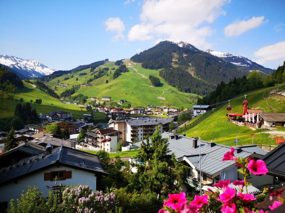 Appartamento Haus Sonnenschein Saalbach-Hinterglemm Esterno foto