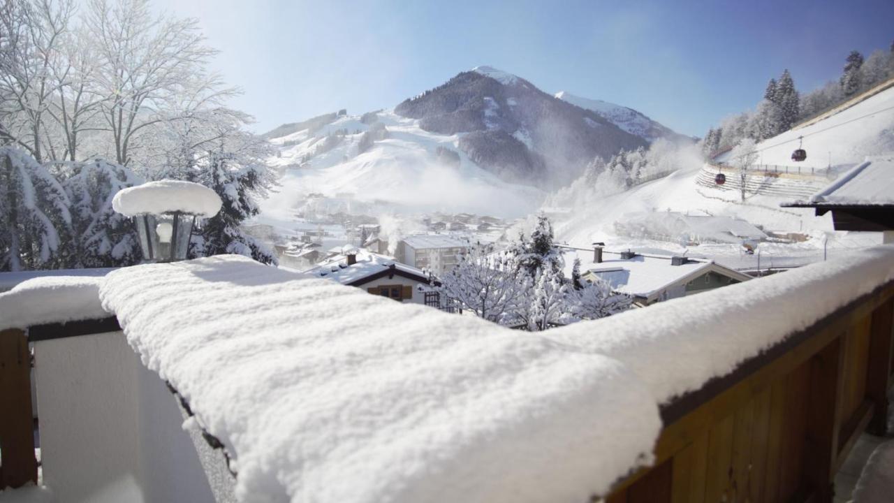 Appartamento Haus Sonnenschein Saalbach-Hinterglemm Esterno foto